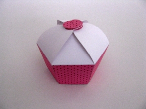 http://www.houseofcakes.pt/508-thickbox_default/caixa-1-cupcake.jpg